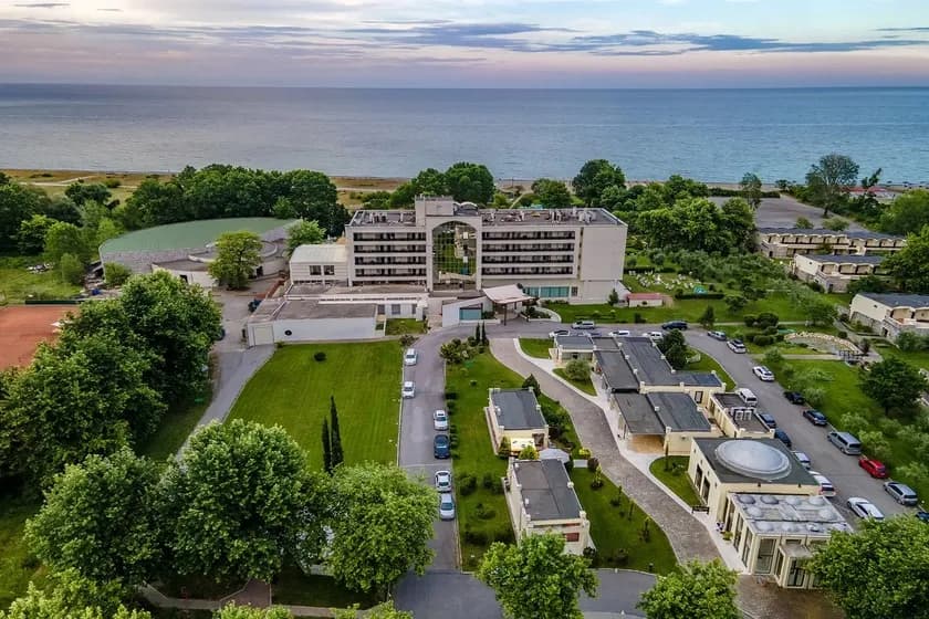 Olympian Bay Grand Resort
