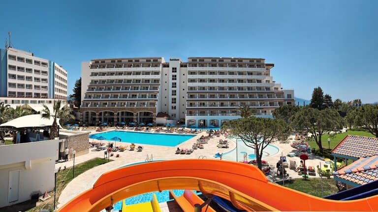 Batihan Beach Resort & SPA