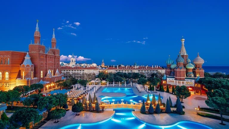 Kremlin Palace Deluxe