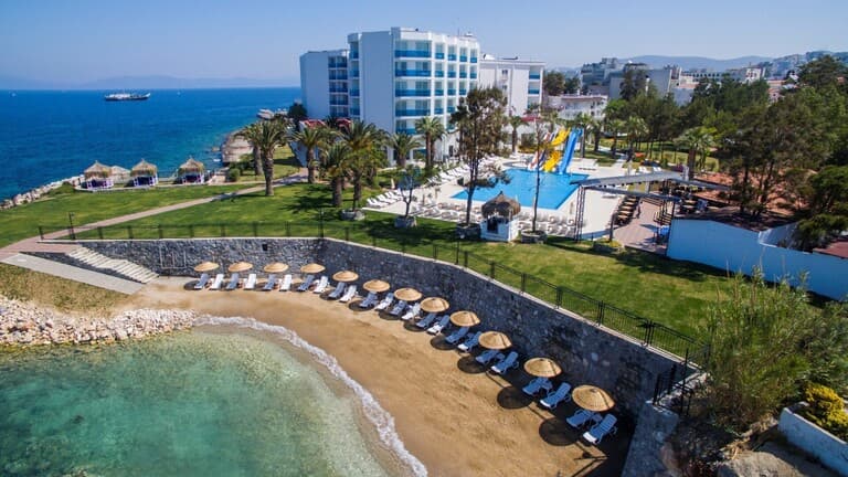 Le Bleu Hotel & Spa