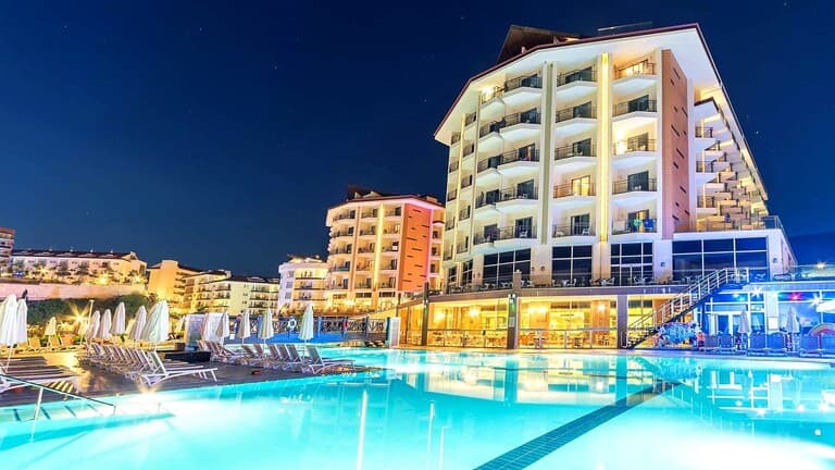 Ramada Resort Kusadasi & Golf