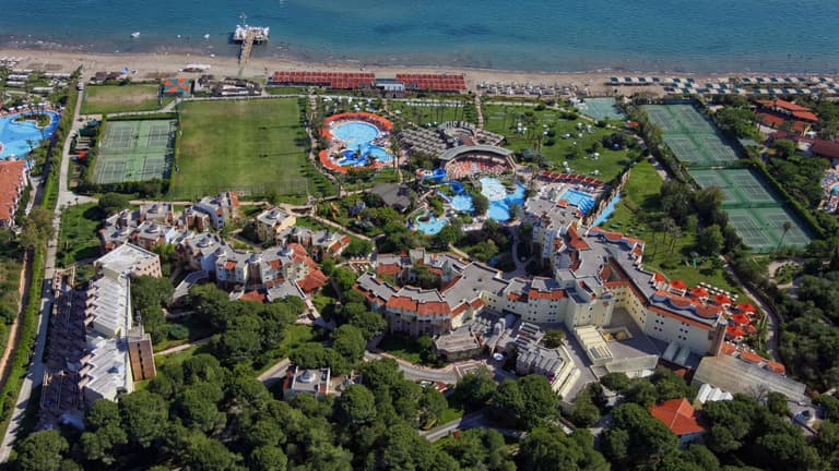 Limak Arcadia Golf & Sport Resort Hotel