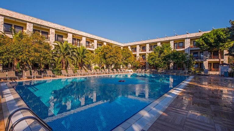 Iris Hotel