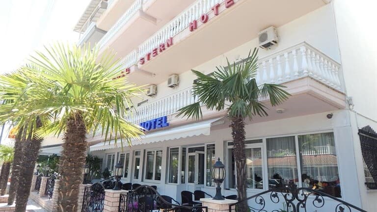 Gold Stern Hotel